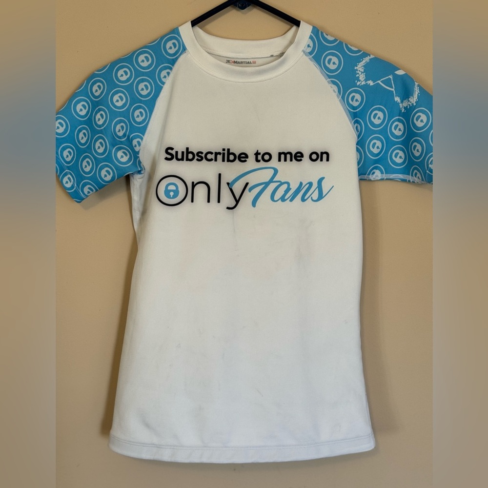 Xmartial women’s rashguard - OnlyFans. Size medium. Excellent condition!